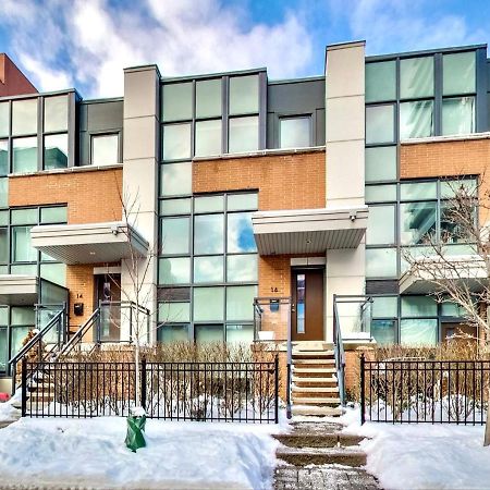 Home In Downtown Торонто Екстериор снимка